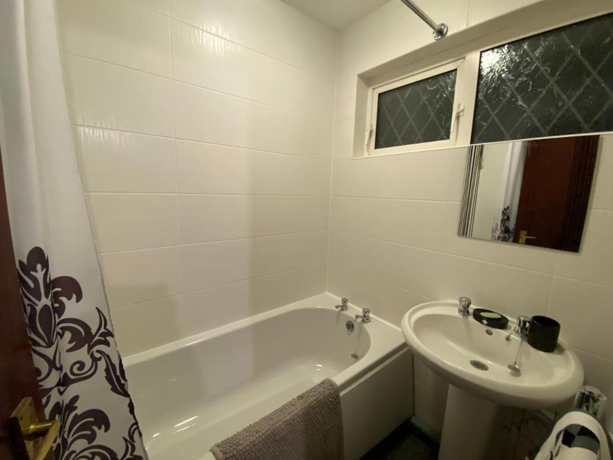 Serene 4Br In Harborne Close To Qe Hospital, Harborne Centre Birmingham Luaran gambar